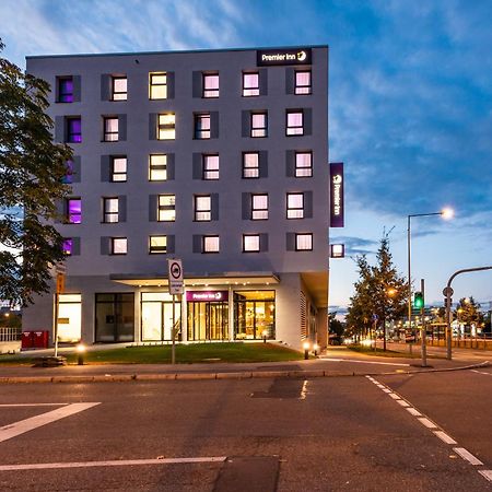 Premier Inn Stuttgart Feuerbach Екстер'єр фото