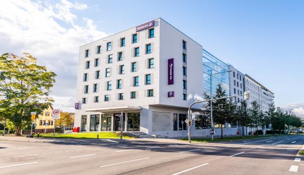 Premier Inn Stuttgart Feuerbach Екстер'єр фото