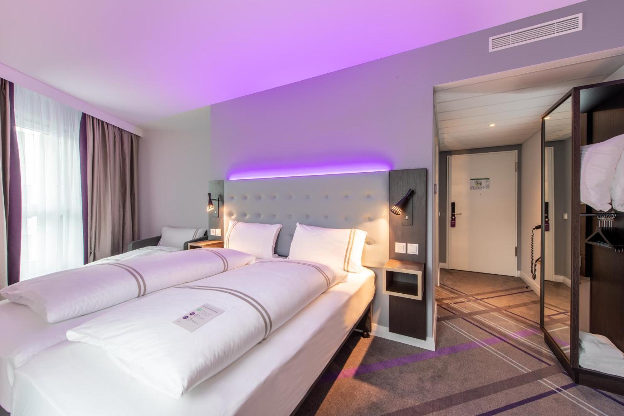 Premier Inn Stuttgart Feuerbach Екстер'єр фото