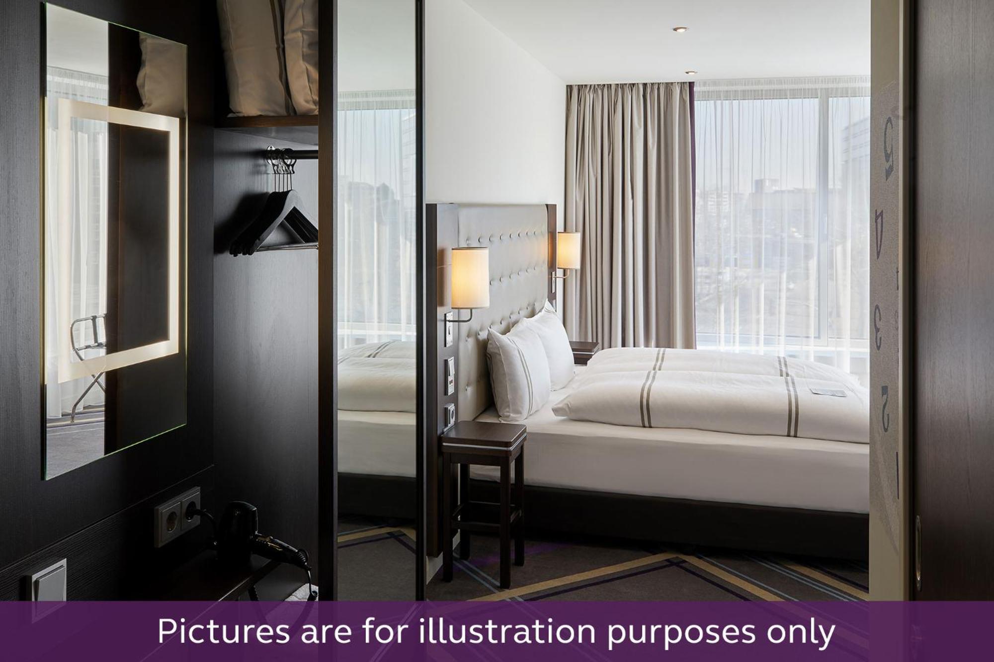 Premier Inn Stuttgart Feuerbach Екстер'єр фото