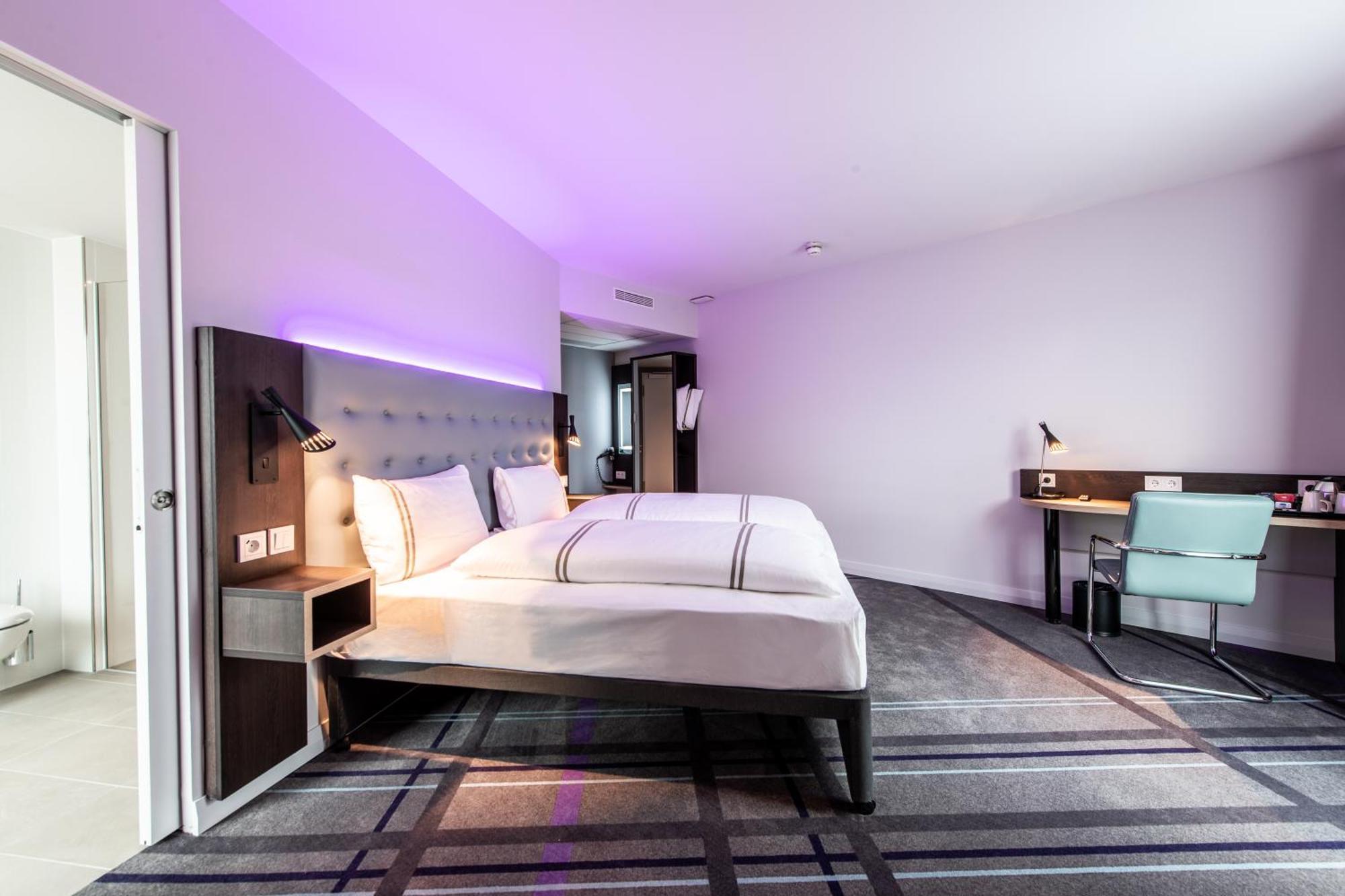 Premier Inn Stuttgart Feuerbach Екстер'єр фото