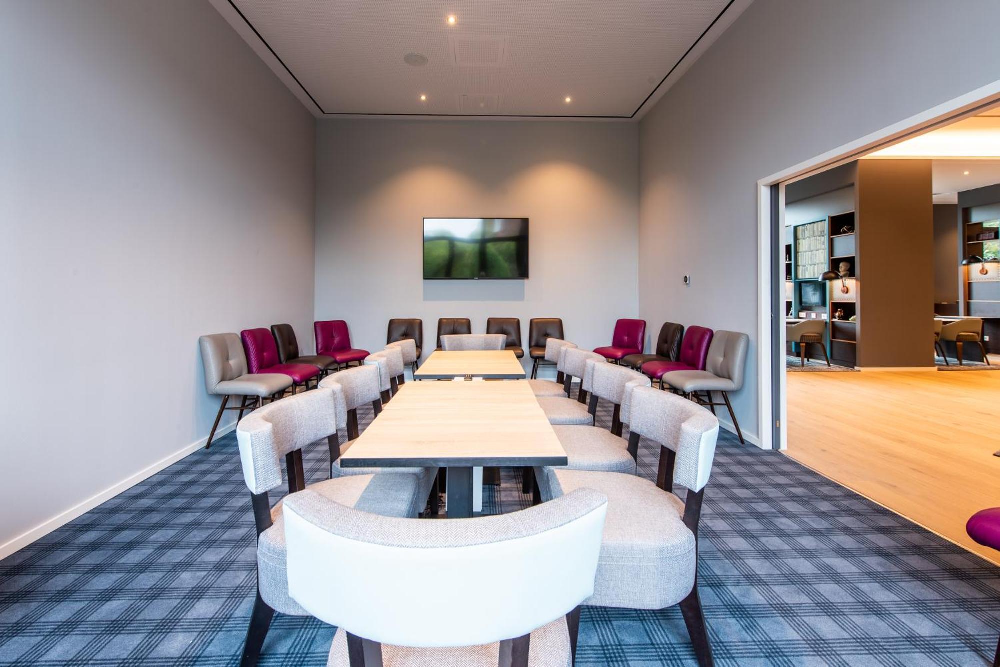 Premier Inn Stuttgart Feuerbach Екстер'єр фото